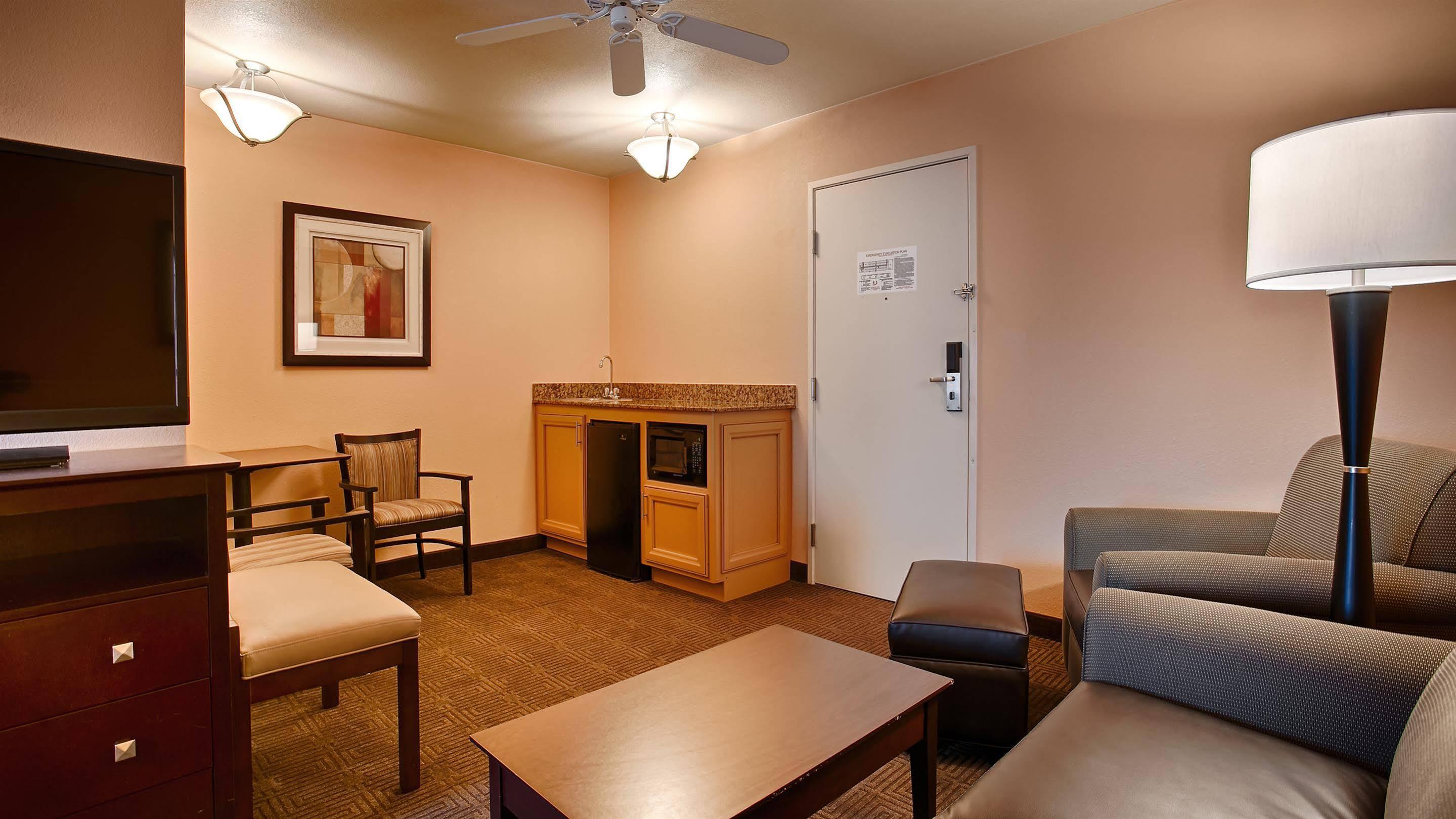 Best Western Plus Lafayette Vermilion River Inn & Suites Exterior foto